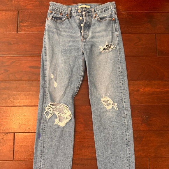 Levis Jeans - Picture 1 of 3